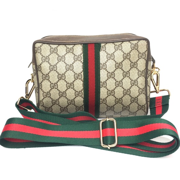 Gucci Handbags - Authentic Gucci brown monogram coated canvas crossbody bag clutch